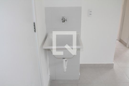 Cozinha e Área de Serviço de apartamento para alugar com 2 quartos, 35m² em Parque Novo Mundo, Guarulhos