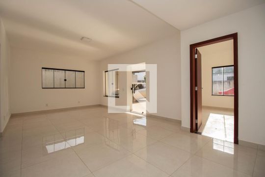 Casa de Condomínio para alugar com 3 quartos, 199m² em Colônia Agrícola Vereda Grande, Brasília