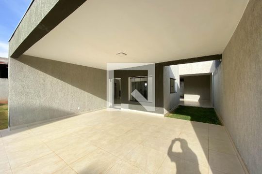 Garagem de casa de condomínio para alugar com 3 quartos, 199m² em Colônia Agrícola Vereda Grande, Brasília