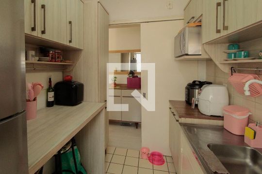 Cozinha de apartamento à venda com 2 quartos, 53m² em Morro Santana, Porto Alegre