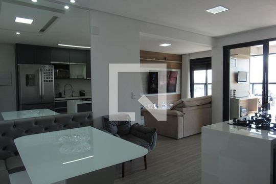 Sala de apartamento à venda com 2 quartos, 79m² em Vila Yara, Osasco