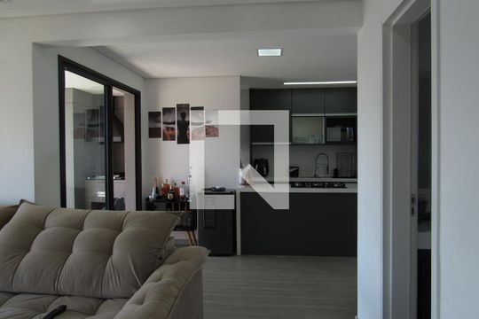 Sala de apartamento à venda com 2 quartos, 79m² em Vila Yara, Osasco