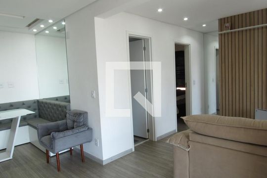 Sala de apartamento à venda com 2 quartos, 79m² em Vila Yara, Osasco