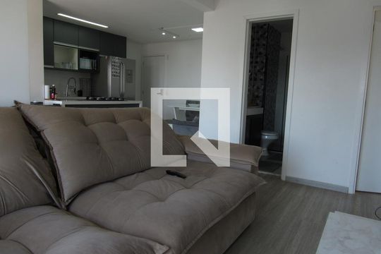 Sala de apartamento à venda com 2 quartos, 79m² em Vila Yara, Osasco