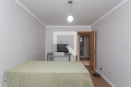Quarto 1 de casa para alugar com 4 quartos, 205m² em Sacomã, São Paulo