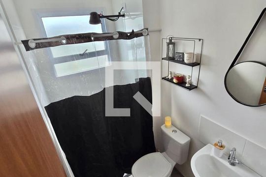 Banheiro de apartamento à venda com 2 quartos, 41m² em Jardim Esmeraldina, Campinas