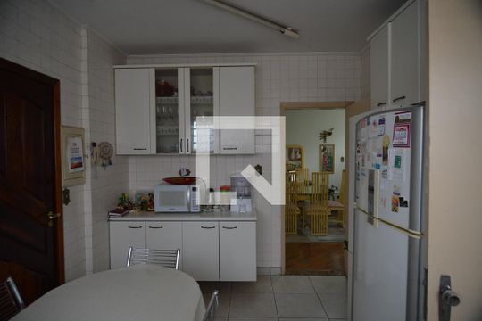 Cozinha de apartamento à venda com 4 quartos, 180m² em Vila Santa Teresa, Santo André