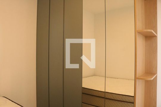 Quarto 1 de kitnet/studio à venda com 1 quarto, 38m² em Jardim Vera Cruz, São Paulo