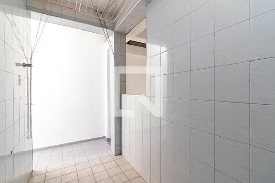 Área de Serviço de casa para alugar com 3 quartos, 220m² em Casa Verde Alta, São Paulo