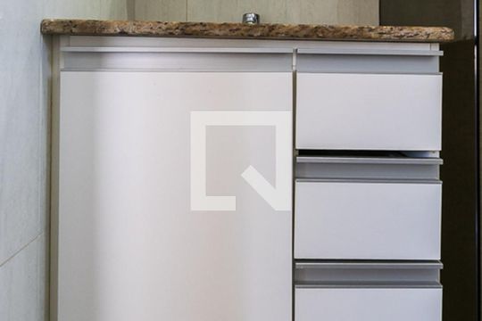 Banheiro de apartamento à venda com 2 quartos, 50m² em Penha, Rio de Janeiro