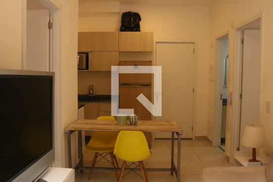 Sala de apartamento à venda com 2 quartos, 57m² em Lapa de Baixo, São Paulo