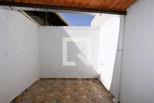 Área Externa de casa para alugar com 2 quartos, 60m² em Carlos Prates, Belo Horizonte