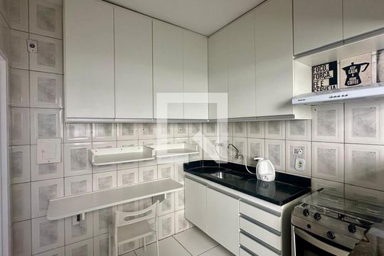 Cozinha de apartamento para alugar com 3 quartos, 68m² em Nova Granada, Belo Horizonte