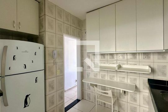 Cozinha de apartamento para alugar com 3 quartos, 68m² em Nova Granada, Belo Horizonte
