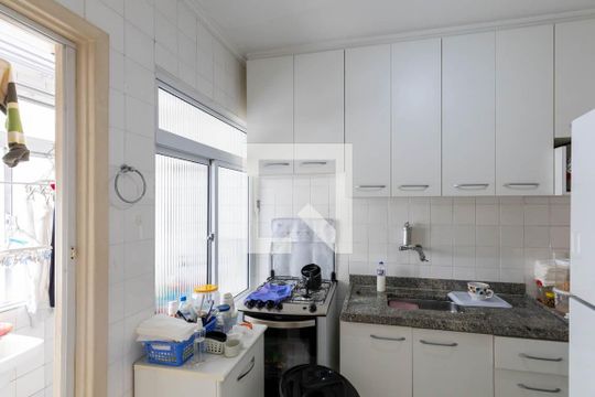 Cozinha de apartamento à venda com 1 quarto, 42m² em Santa Cecilia, São Paulo