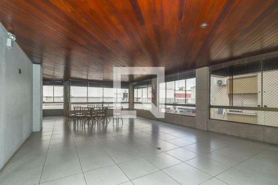 Área comum - Salão de festas de apartamento para alugar com 3 quartos, 400m² em Passo da Areia, Porto Alegre