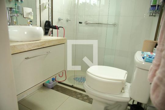 Banheiro Suíte 1 de apartamento à venda com 3 quartos, 212m² em Centro, São Bernardo do Campo