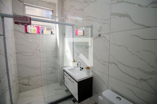 Banheiro de apartamento à venda com 1 quarto, 46m² em Penha, Rio de Janeiro