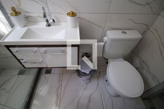 Banheiro de apartamento à venda com 1 quarto, 46m² em Penha, Rio de Janeiro