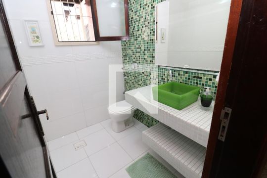 Lavabo de casa à venda com 4 quartos, 323m² em Jardim Guanabara, Rio de Janeiro