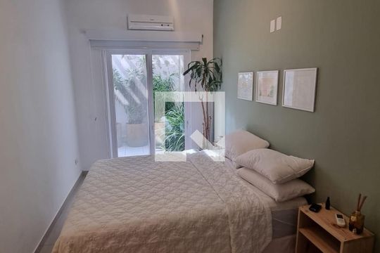 Quarto de casa à venda com 4 quartos, 300m² em Jardim Imbuí, Niterói