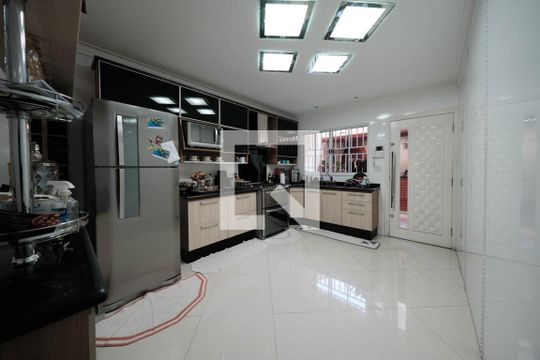 Cozinha de casa à venda com 3 quartos, 100m² em Parque Paineiras, São Paulo