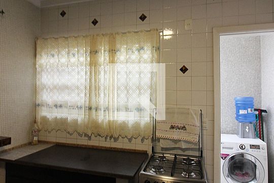 Cozinha de apartamento para alugar com 2 quartos, 90m² em Jardim Andrea Demarchi, São Bernardo do Campo
