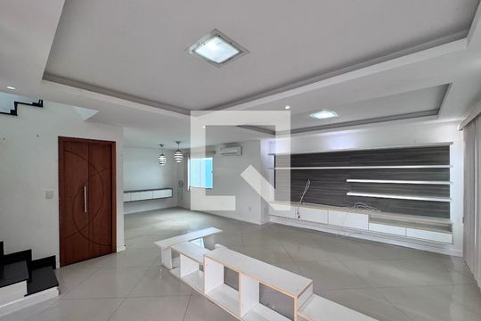 Sala de apartamento à venda com 3 quartos, 270m² em Vargem Grande, Rio de Janeiro