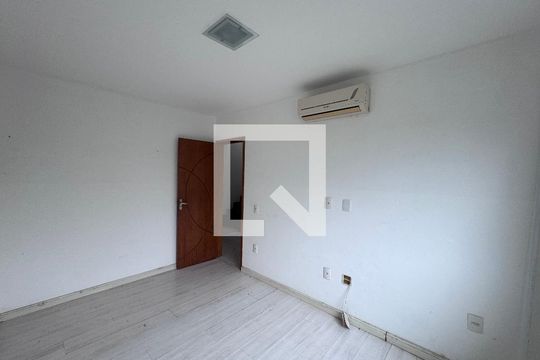 Quarto 1 de apartamento à venda com 3 quartos, 270m² em Vargem Grande, Rio de Janeiro
