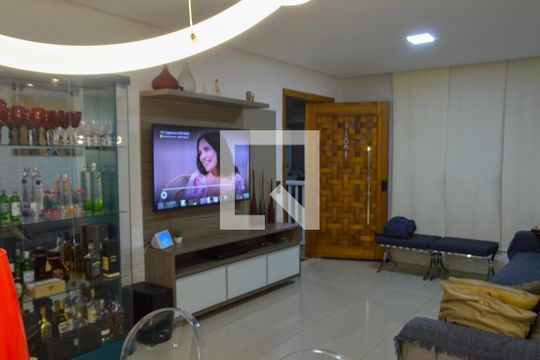 Sala 1 de casa de condomínio à venda com 3 quartos, 130m² em Taquara, Rio de Janeiro