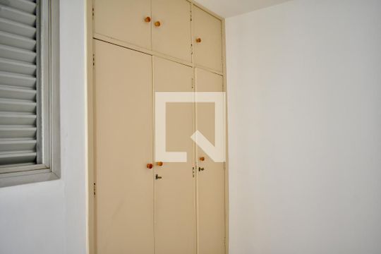 Quarto 1 de apartamento à venda com 2 quartos, 75m² em Vila Clementino, São Paulo