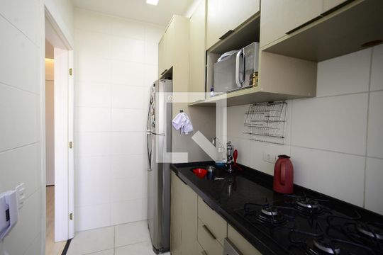 Cozinha de kitnet/studio à venda com 1 quarto, 28m² em Vila Dom Pedro I, São Paulo