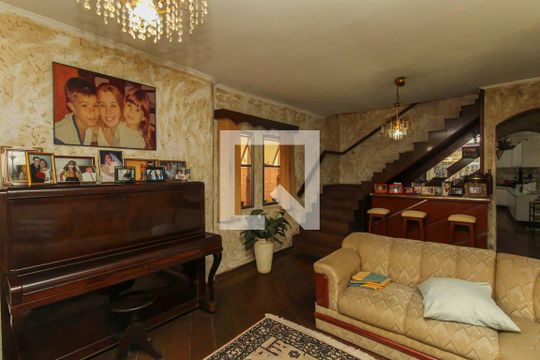 Sala de casa à venda com 3 quartos, 240m² em Vila Ema, São Paulo