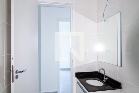 Banheiro de apartamento para alugar com 3 quartos, 78m² em Jardim Portal da Colina, Sorocaba