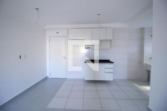 Cozinha de apartamento para alugar com 3 quartos, 78m² em Jardim Portal da Colina, Sorocaba