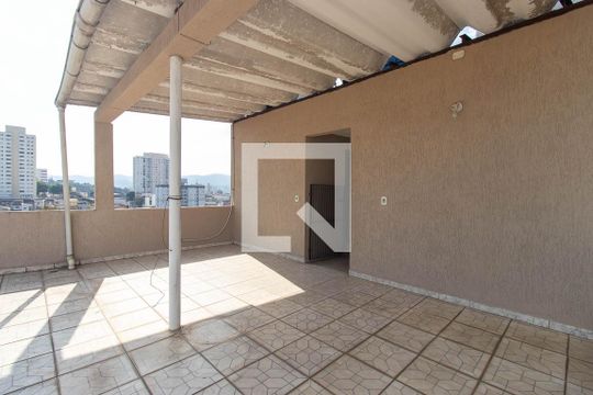 Varanda de casa à venda com 4 quartos, 300m² em Vila Gustavo, São Paulo