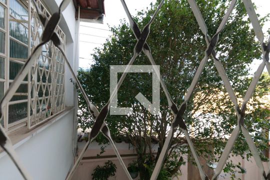 Vista de casa à venda com 5 quartos, 300m² em Alípio de Melo, Belo Horizonte
