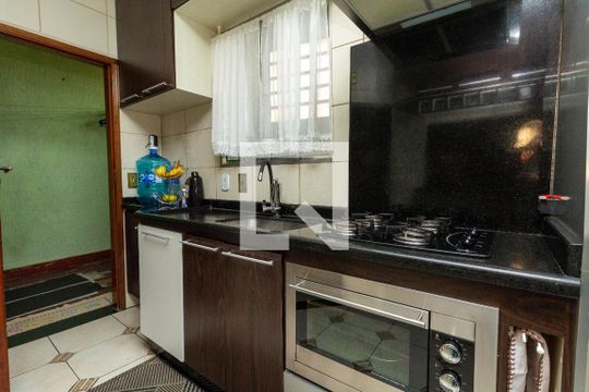 Cozinha de casa de condomínio à venda com 3 quartos, 84m² em Jardim Matarazzo, São Paulo