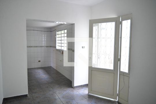 Sala de casa à venda com 2 quartos, 80m² em Vila Alto de Santo Andre, Santo André