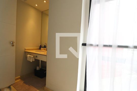 Lavabo de apartamento à venda com 5 quartos, 320m² em Jardim, Santo André