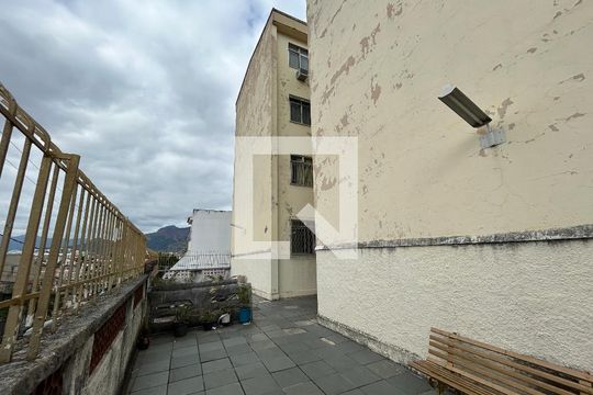 Fachada de apartamento à venda com 3 quartos, 54m² em Abolição, Rio de Janeiro