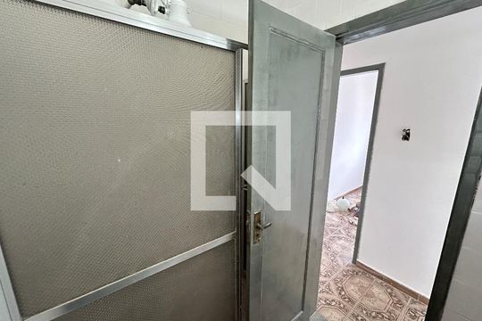 Banheiro de apartamento à venda com 3 quartos, 54m² em Abolição, Rio de Janeiro