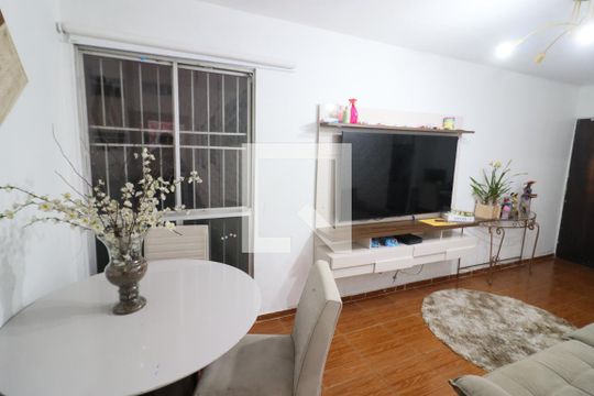 Sala de apartamento à venda com 3 quartos, 60m² em Aliança, Osasco