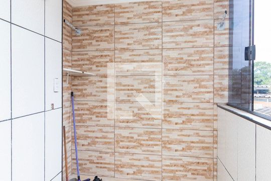 Área de Serviço de apartamento para alugar com 2 quartos, 60m² em Conjunto Residencial José Bonifácio, São Paulo