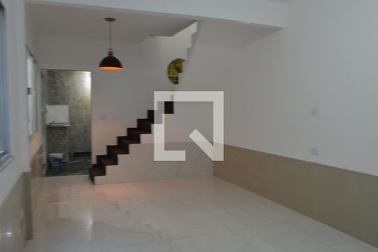 Sala de casa à venda com 2 quartos, 200m² em Gardênia Azul, Rio de Janeiro