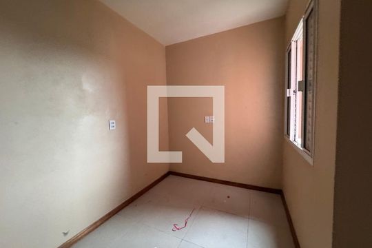 Quarto 2 de apartamento para alugar com 2 quartos, 48m² em Campina, São Leopoldo