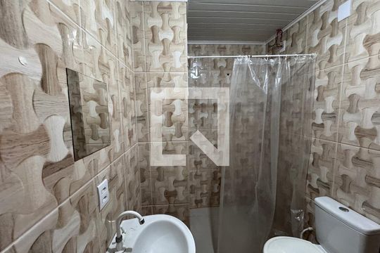 Banheiro Social de apartamento para alugar com 2 quartos, 48m² em Campina, São Leopoldo
