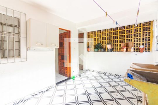 Área de Serviço de casa para alugar com 1 quarto, 80m² em Santa Maria, Osasco
