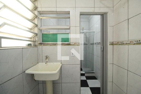 Área de serviço de casa de condomínio para alugar com 2 quartos, 49m² em Taquara, Rio de Janeiro