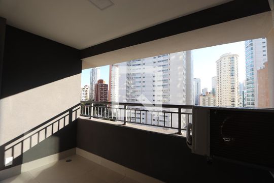 Varanda de kitnet/studio à venda com 1 quarto, 28m² em Chácara Klabin, São Paulo